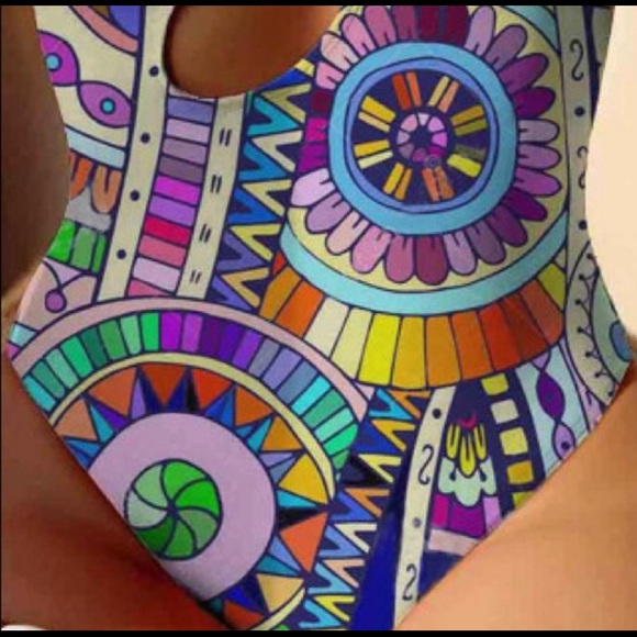 NWT Gorgeous brightly colored graphics. One piece - Picture 2 of 7